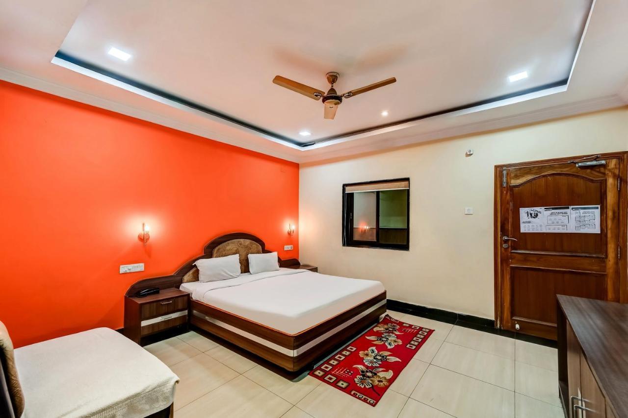 Capital O Hotel Rourkela Palace Buitenkant foto
